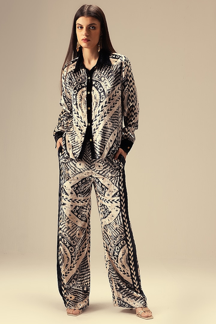 Black & White Viscose Velvet Monochromatic Printed Co-Ord Set by Reena Sharma at Pernia's Pop Up Shop