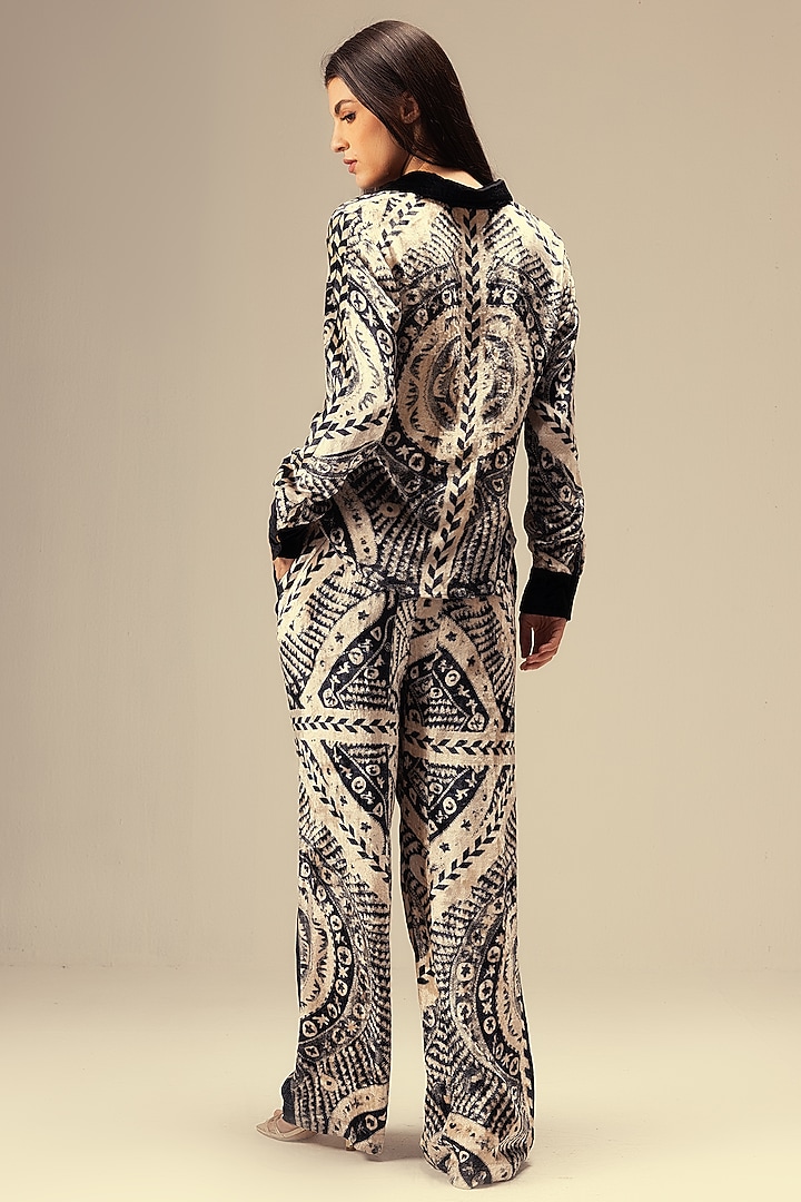 Black & White Viscose Velvet Monochromatic Printed Co-Ord Set by Reena Sharma at Pernia's Pop Up Shop