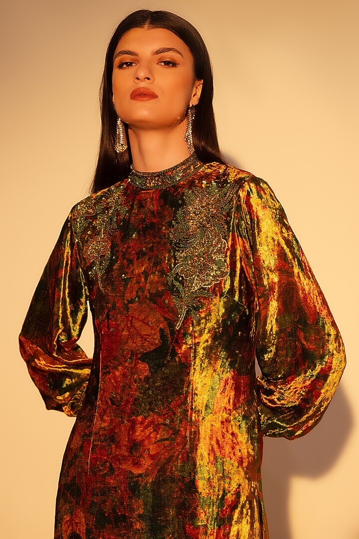 Green Viscose Velvet Abstract Printed Tunic Set by Reena Sharma at Pernia's Pop Up Shop