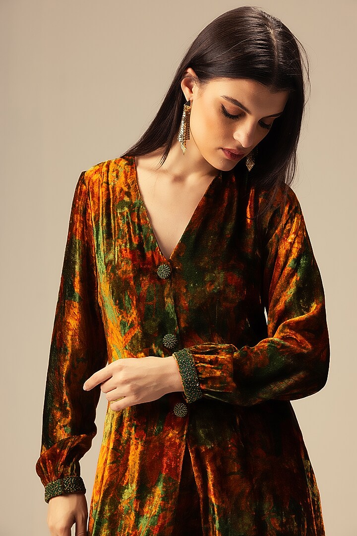 Green Viscose Velvet Abstract Printed Tunic Set by Reena Sharma at Pernia's Pop Up Shop