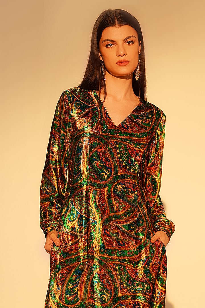 Green Viscose Velvet Abstract Printed Tunic Set by Reena Sharma at Pernia's Pop Up Shop