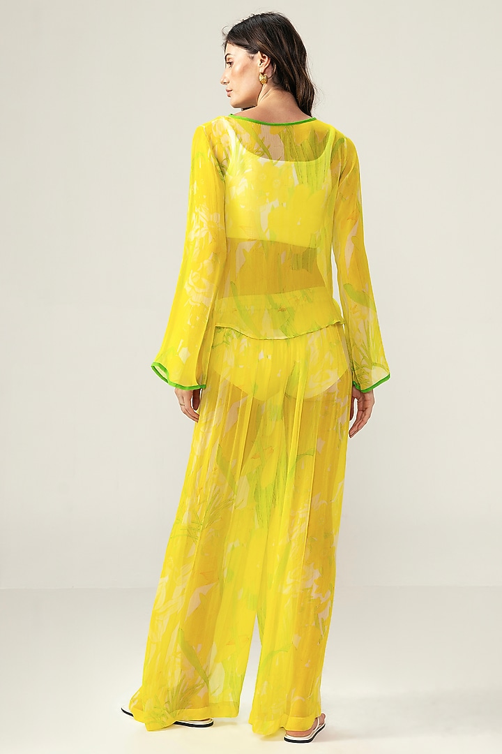 Yellow Viscose Crinkled Chiffon Botanical Printed Co-Ord Set by Reena Sharma at Pernia's Pop Up Shop
