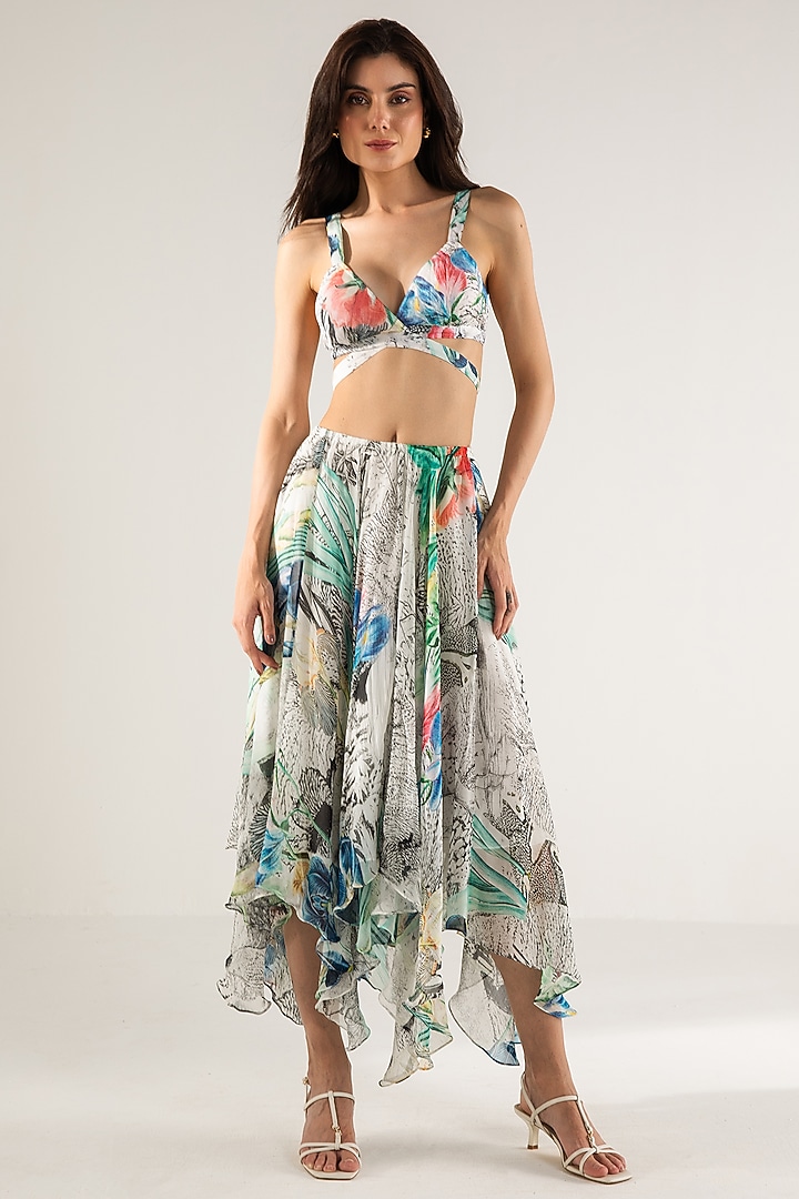 Off-White & Black Viscose Crinkled Chiffon Abstract Printed Skirt Set by Reena Sharma at Pernia's Pop Up Shop