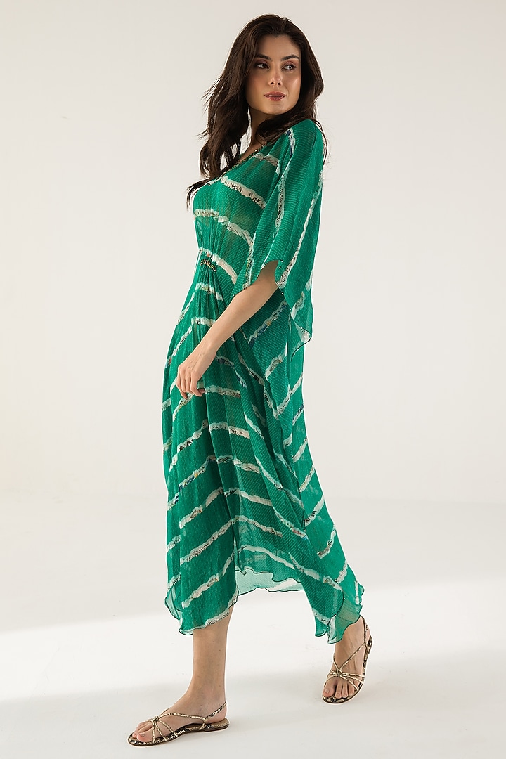 Emerald Green Viscose Crinkled Chiffon Abstract Stripe Printed Kaftan by Reena Sharma at Pernia's Pop Up Shop