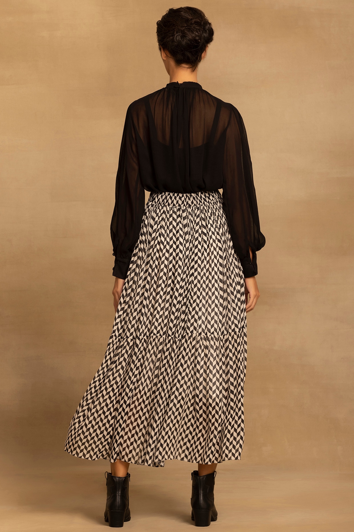 Black & White Viscose Georgette Chevron Printed Tiered Midi Skirt Design by  Reena Sharma at Pernia's Pop Up Shop 2024