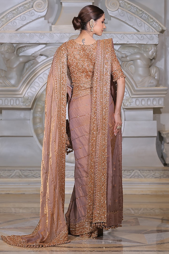 Gold Organza & Fendi Silk Bridal Saree Set by Rajani Gupta at Pernia's Pop Up Shop