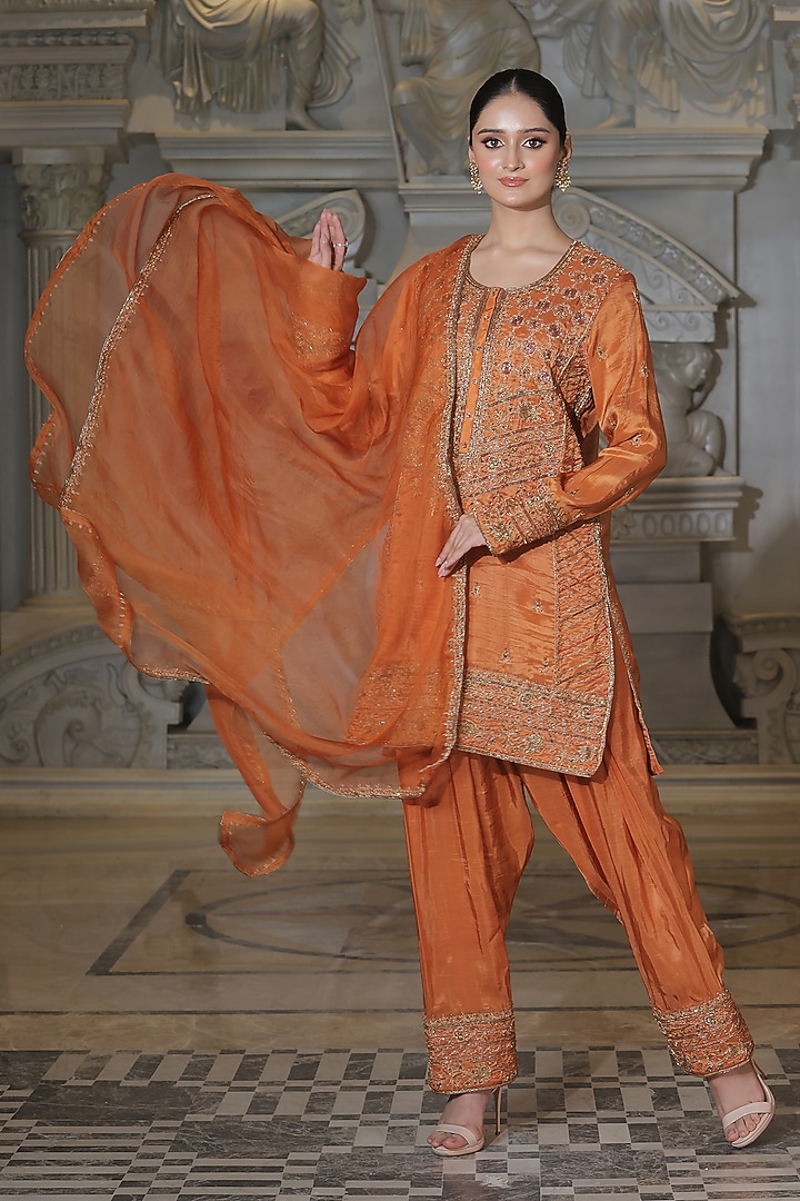 Rust Organza & Tissue Pakistani Kurta Set by Rajani Gupta at Pernia's Pop Up Shop