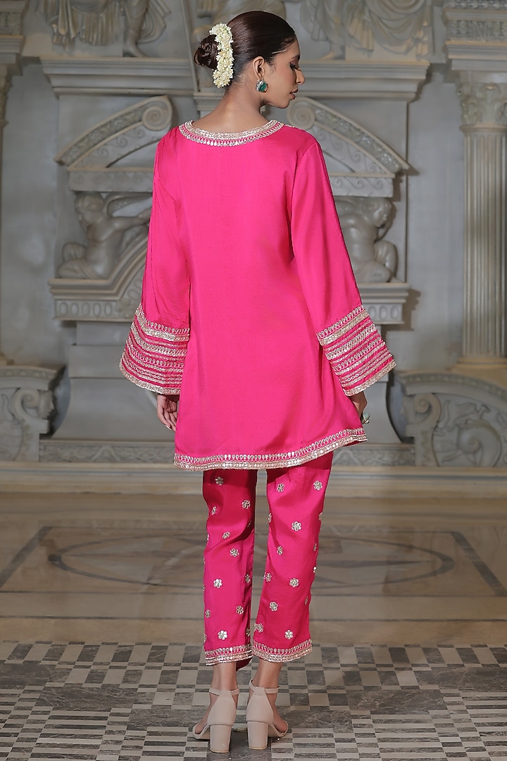 Pink Organza & Tissue Pakistani Kurta Set by Rajani Gupta at Pernia's Pop Up Shop