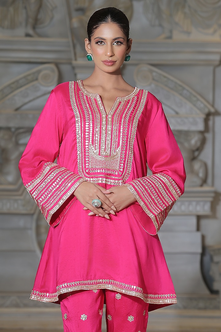 Pink Organza & Tissue Pakistani Kurta Set by Rajani Gupta at Pernia's Pop Up Shop