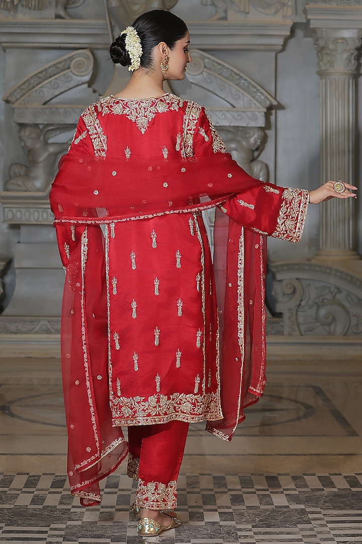 Red Organza & Tissue Pakistani Kurta Set by Rajani Gupta at Pernia's Pop Up Shop