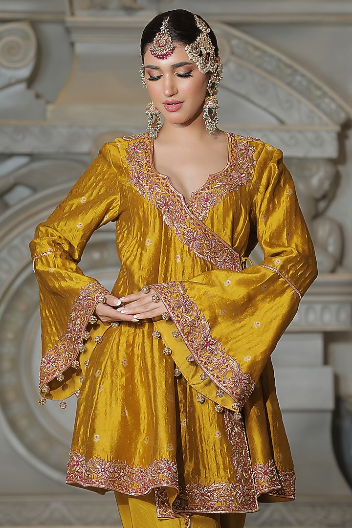 Mustard Organza & Tissue Pakistani Kurta Set by Rajani Gupta at Pernia's Pop Up Shop