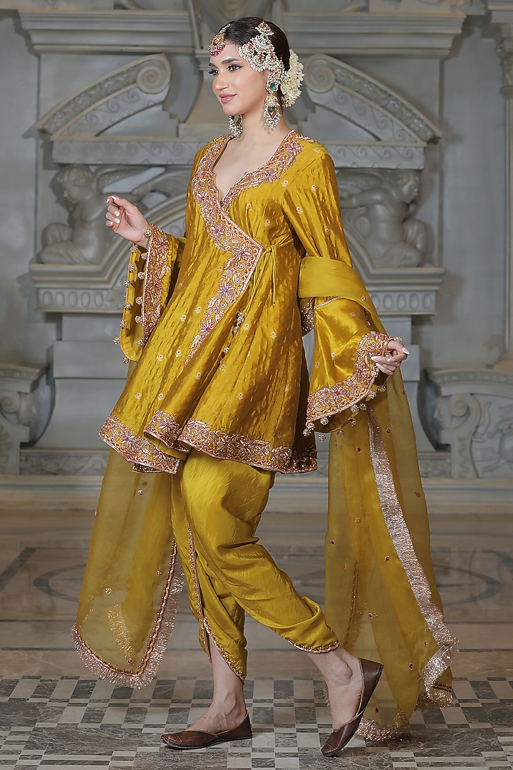 Mustard Organza & Tissue Pakistani Kurta Set by Rajani Gupta at Pernia's Pop Up Shop
