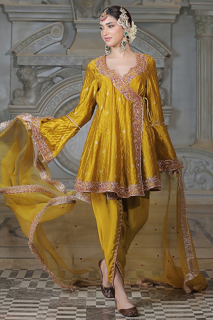 Mustard Organza & Tissue Pakistani Kurta Set by Rajani Gupta at Pernia's Pop Up Shop