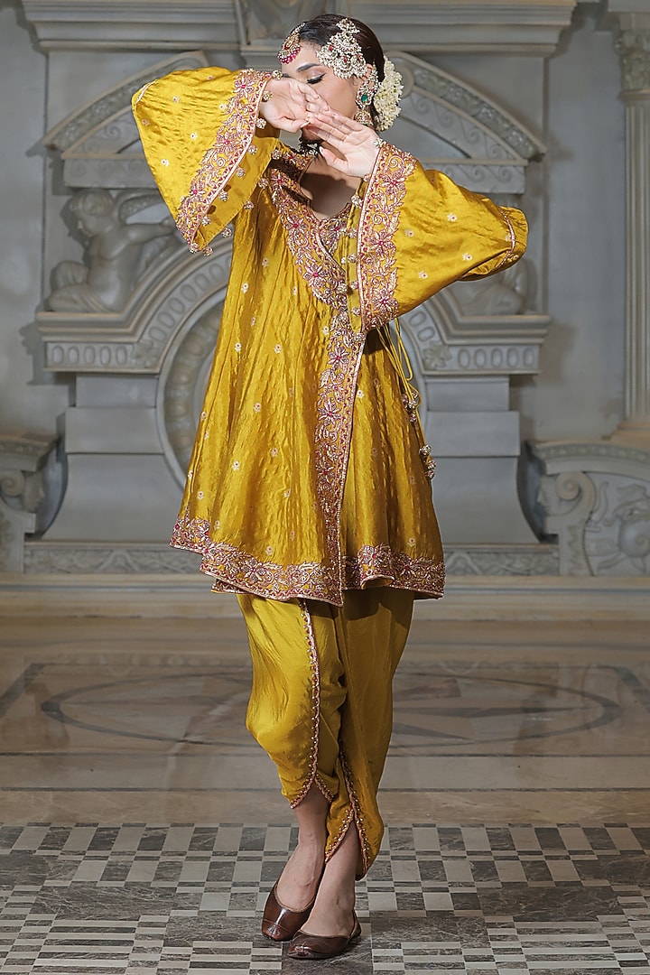 Mustard Organza & Tissue Pakistani Kurta Set by Rajani Gupta at Pernia's Pop Up Shop