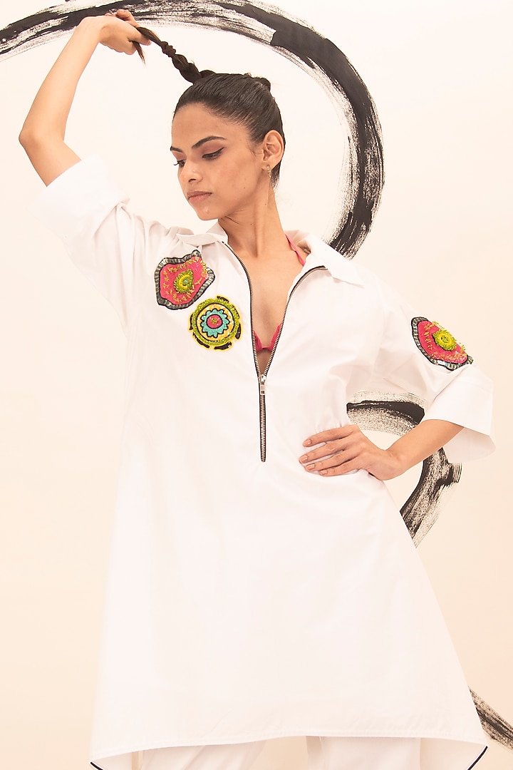White Cotton Motif Embroidered High-Low Tunic by Richaa Goenka at Pernia's Pop Up Shop