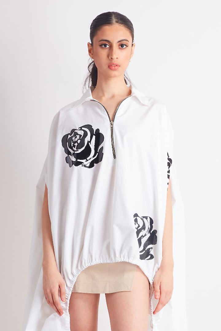 White Cotton Applique Motif Work Cape by Richaa Goenka at Pernia's Pop Up Shop