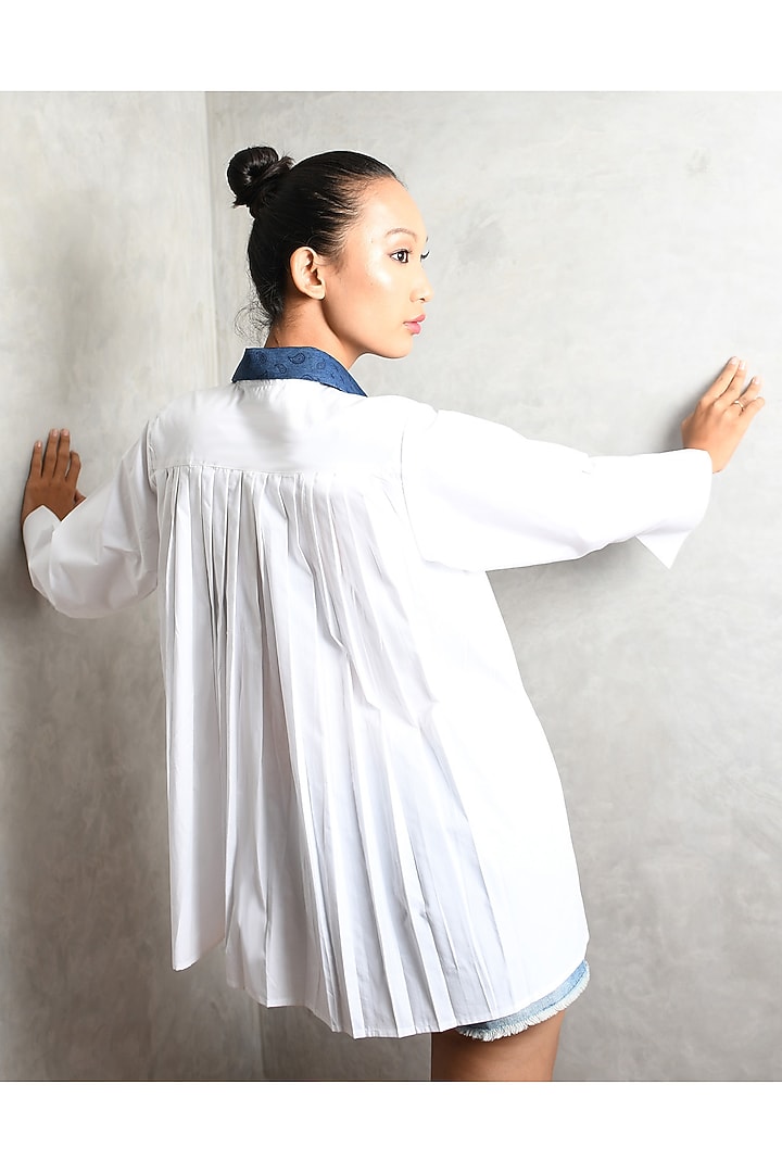 White Cotton Embroidered Pleated Shirt by Richaa Goenka at Pernia's Pop Up Shop