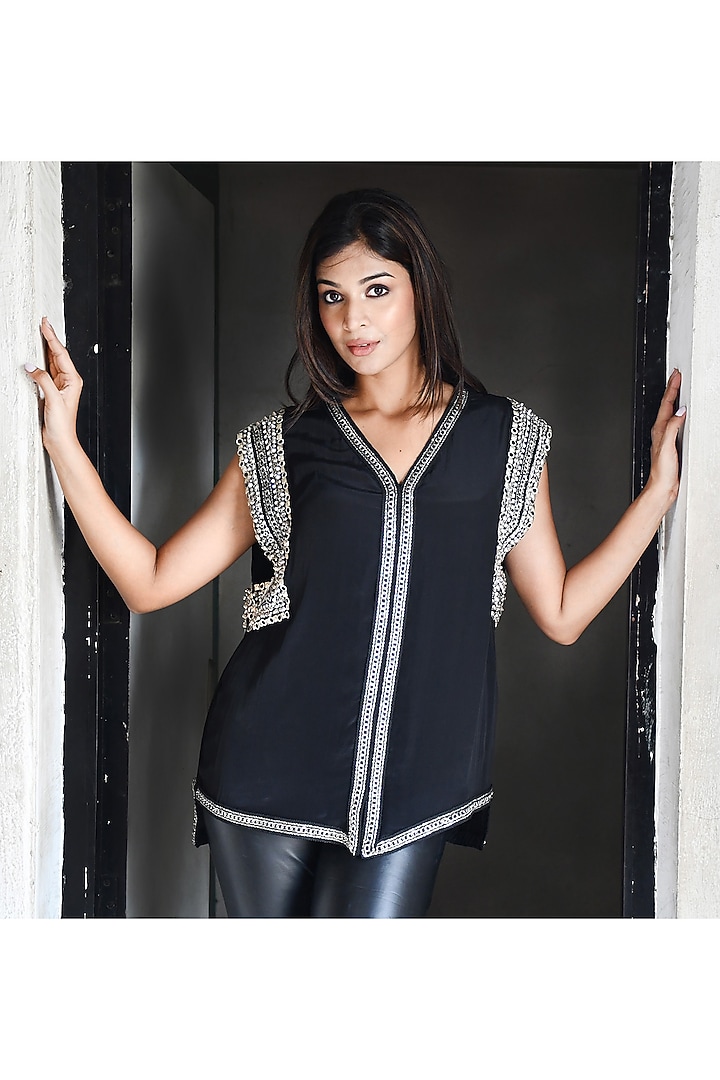 Black Crepe Embroidered Top by Richaa Goenka at Pernia's Pop Up Shop