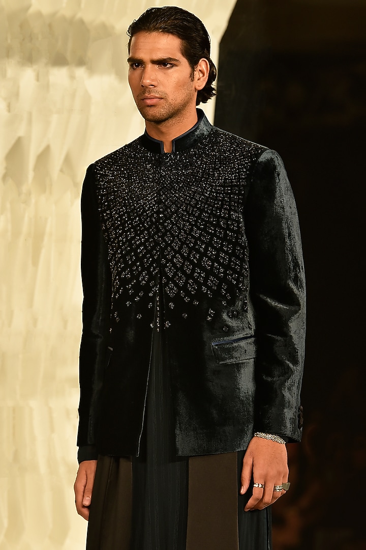 Bottle Green Silk Velvet Embroidered Groom Bandhgala Jacket by Rohit Gandhi & Rahul Khanna Men at Pernia's Pop Up Shop