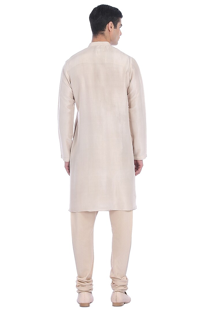Beige Pintuck Kurta Set by Rohit Gandhi & Rahul Khanna Men at Pernia's Pop Up Shop