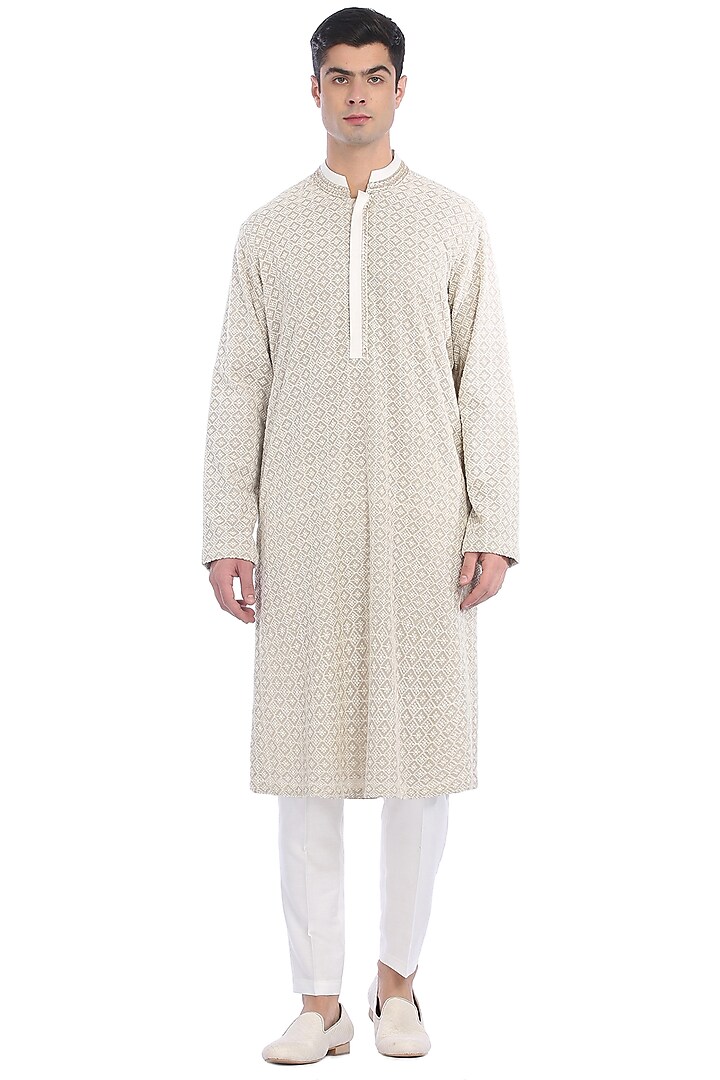Beige Embroidered Kurta Set by Rohit Gandhi & Rahul Khanna Men at Pernia's Pop Up Shop