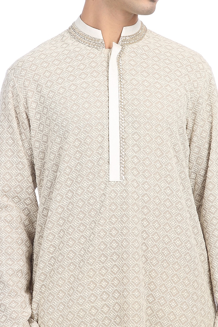 Beige Embroidered Kurta Set by Rohit Gandhi & Rahul Khanna Men at Pernia's Pop Up Shop