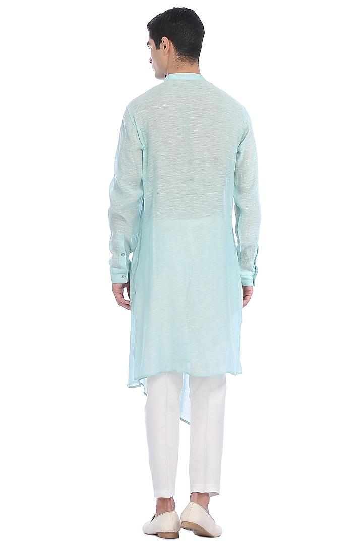 Aqua Blue Noil Asymmetrical Kurta Set by Rohit Gandhi & Rahul Khanna Men at Pernia's Pop Up Shop