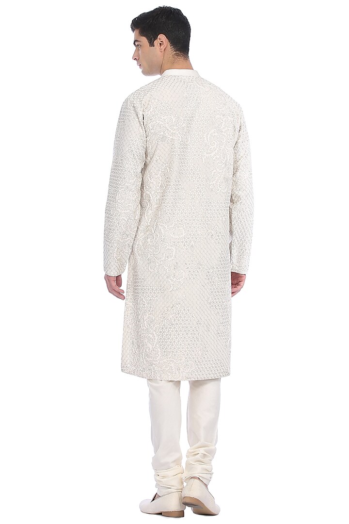 Off White Printed Kurta Set by Rohit Gandhi & Rahul Khanna Men at Pernia's Pop Up Shop