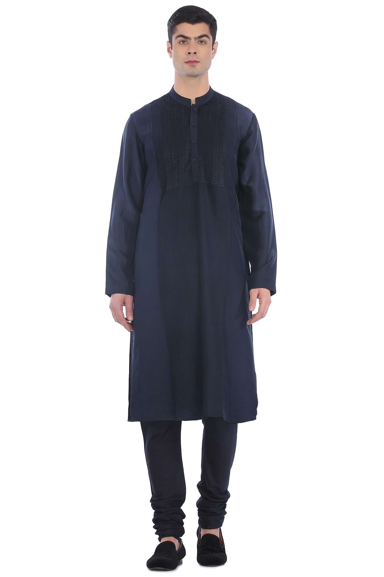 Navy Blue Embellished Kurta Set by Rohit Gandhi & Rahul Khanna Men at Pernia's Pop Up Shop