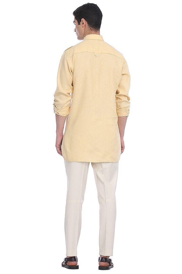 Yellow Linen Embellished Kurta by Rohit Gandhi & Rahul Khanna Men at Pernia's Pop Up Shop