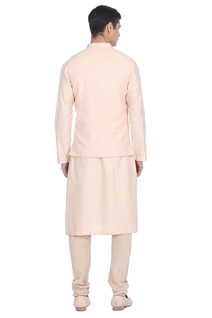 Light Pink Kurta Set With Waist Jacket by Rohit Gandhi & Rahul Khanna Men at Pernia's Pop Up Shop
