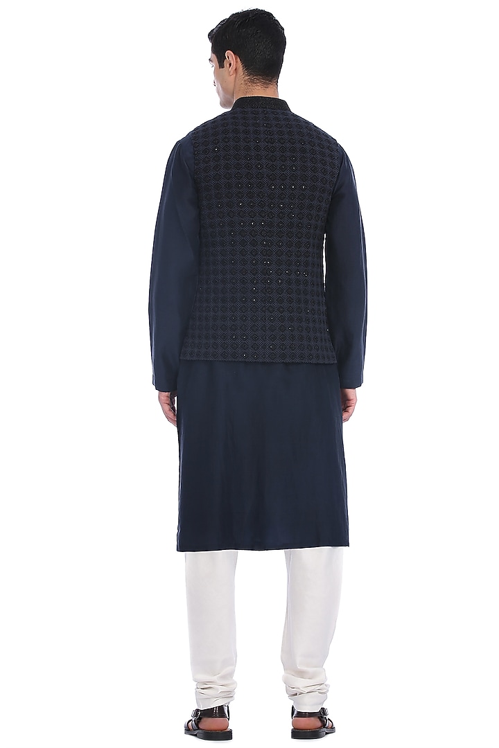 black Kurta Set With Waist Jacket by Rohit Gandhi & Rahul Khanna Men at Pernia's Pop Up Shop