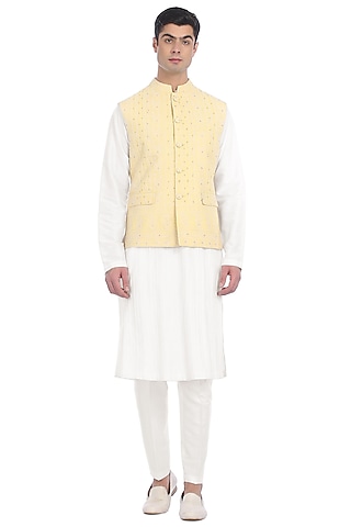White Kurta Set With Waist Jacket by Rohit Gandhi & Rahul Khanna Men