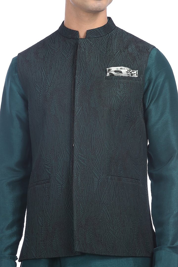 Green Silk Quilted Nehru Jacket Set by Rohit Gandhi & Rahul Khanna Men at Pernia's Pop Up Shop