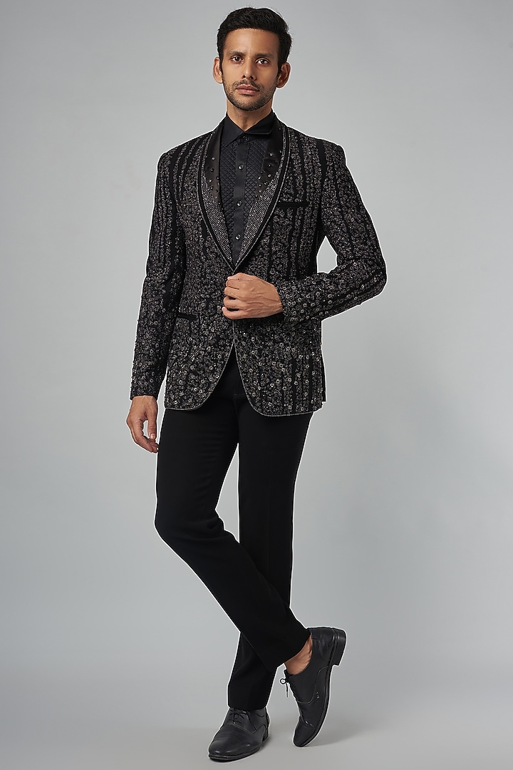 Black Crepe Embroidered Tuxedo Set by Rohit Gandhi & Rahul Khanna Men at Pernia's Pop Up Shop