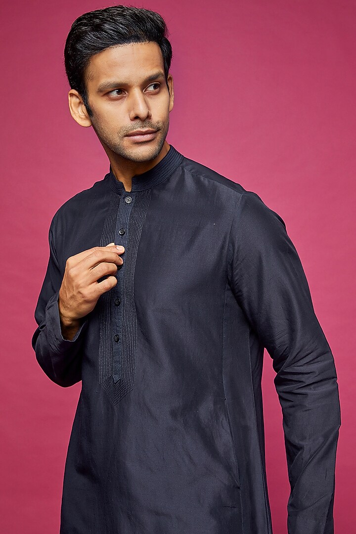 Navy Blue Chanderi A-Line Kurta Set by Rohit Gandhi & Rahul Khanna Men at Pernia's Pop Up Shop