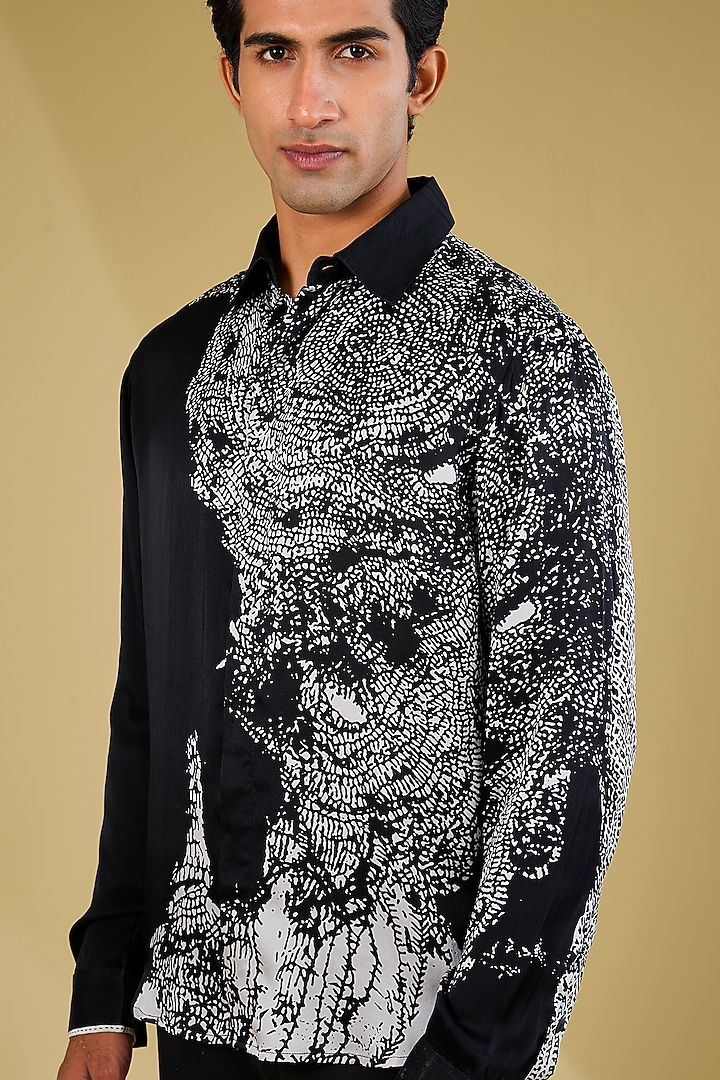 Black & White Silk Printed Wedding Shirt by Rohit Gandhi & Rahul Khanna Men at Pernia's Pop Up Shop