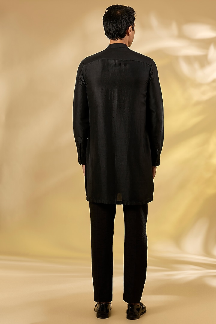 Black Raw Silk Embroidered Structured Groom Indowestern Set by Rohit Gandhi & Rahul Khanna Men at Pernia's Pop Up Shop