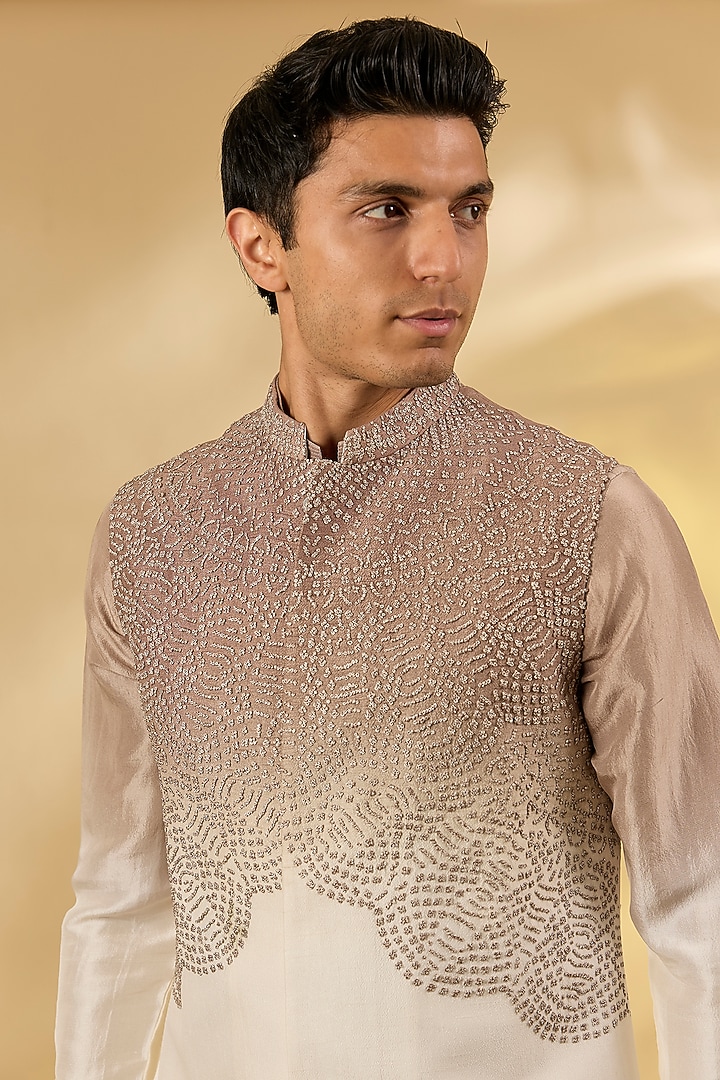 Granati Shell Raw Silk Hand Embellished Bundi Set by Rohit Gandhi & Rahul Khanna Men at Pernia's Pop Up Shop