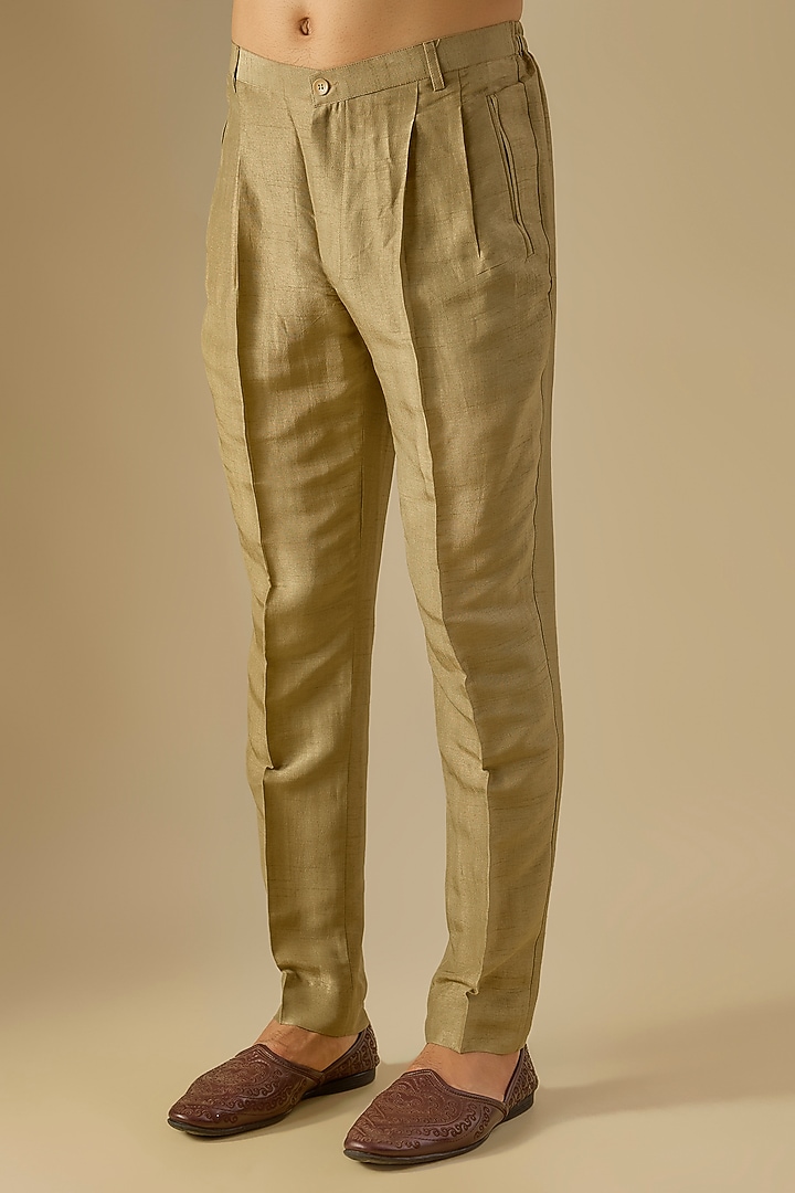 Leaf Green Silk Embroidered Bundi Jacket Set by Rohit Gandhi & Rahul Khanna Men at Pernia's Pop Up Shop
