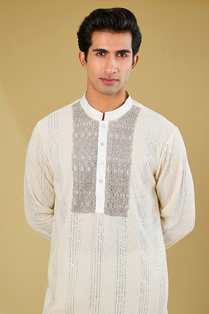 Ivory Cotton Embroidered Kurta Set by Rohit Gandhi & Rahul Khanna Men at Pernia's Pop Up Shop