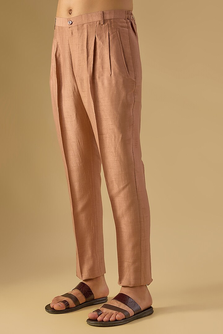 Gold Cotton Silk Thread Embroidered Kurta Set by Rohit Gandhi & Rahul Khanna Men at Pernia's Pop Up Shop