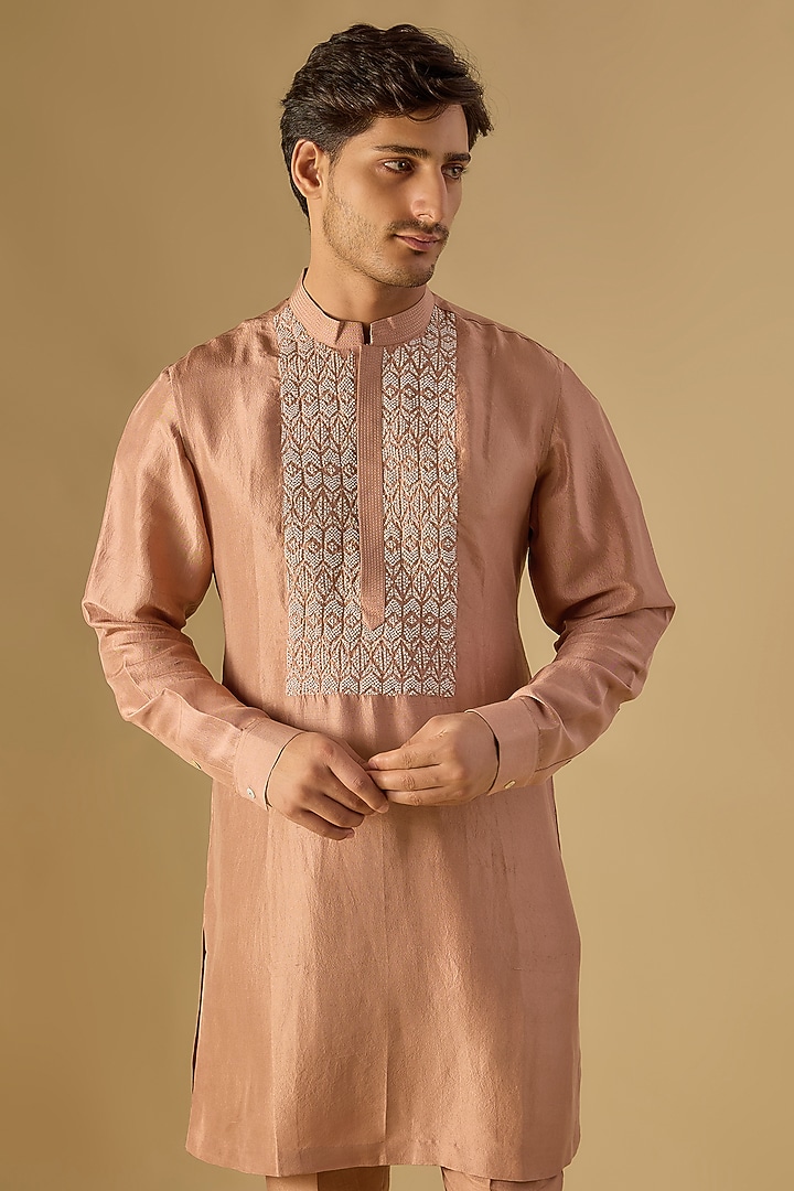 Gold Cotton Silk Thread Embroidered Kurta Set by Rohit Gandhi & Rahul Khanna Men at Pernia's Pop Up Shop