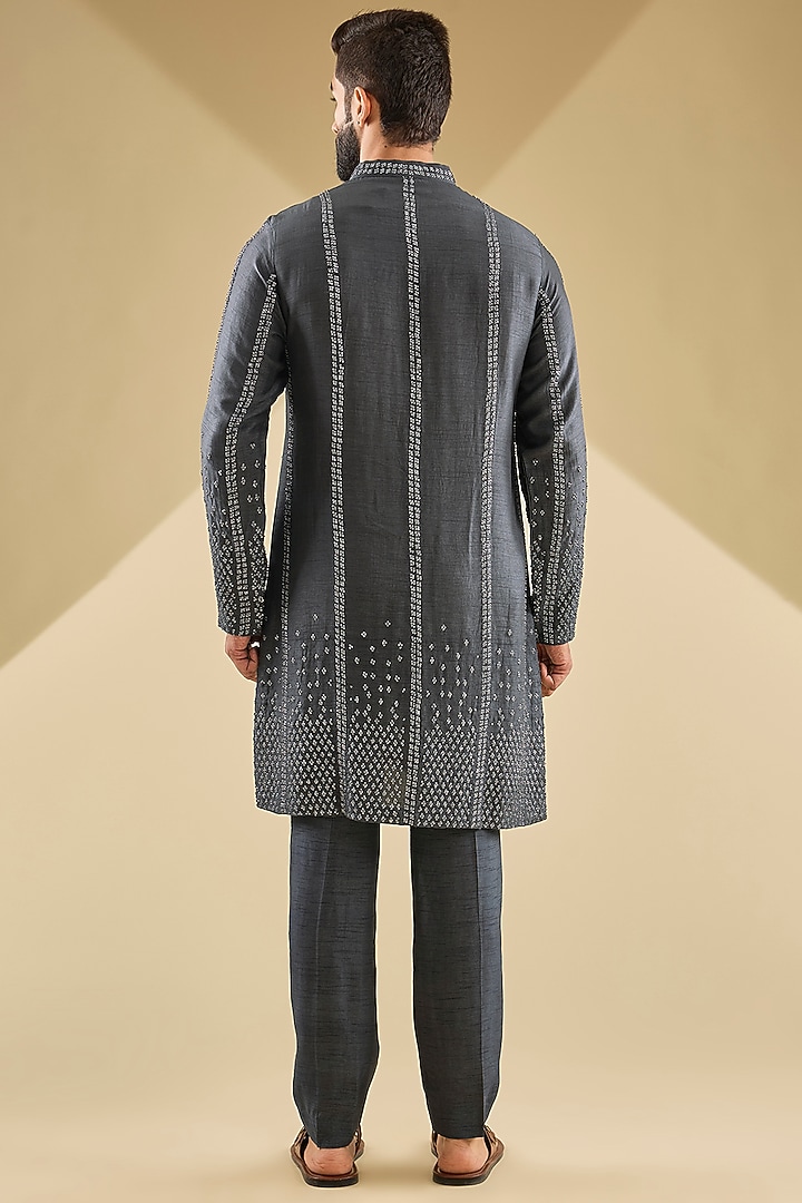 Steel Grey Silk Tonal Pattern Structured Kurta Set by Rohit Gandhi & Rahul Khanna Men at Pernia's Pop Up Shop