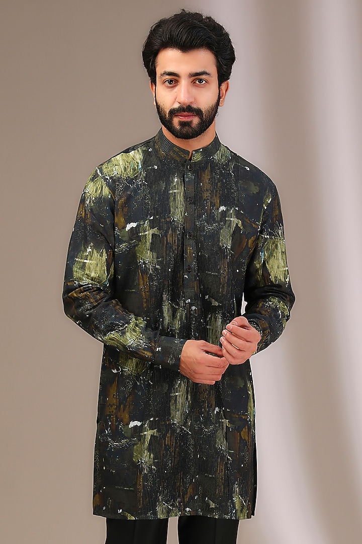 Olive Cotton Printed Kurta by Rohit Gandhi & Rahul Khanna Men at Pernia's Pop Up Shop