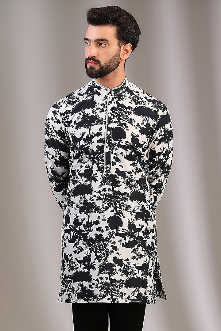 Black Gusted Cotton Motif Printed Kurta by Rohit Gandhi & Rahul Khanna Men