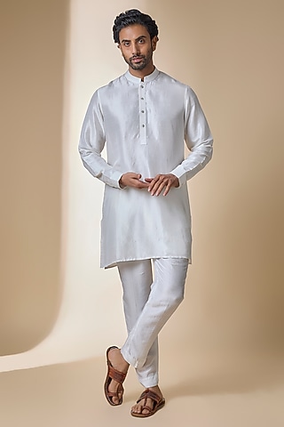 White Silk Kurta Set by Rohit Gandhi & Rahul Khanna Men