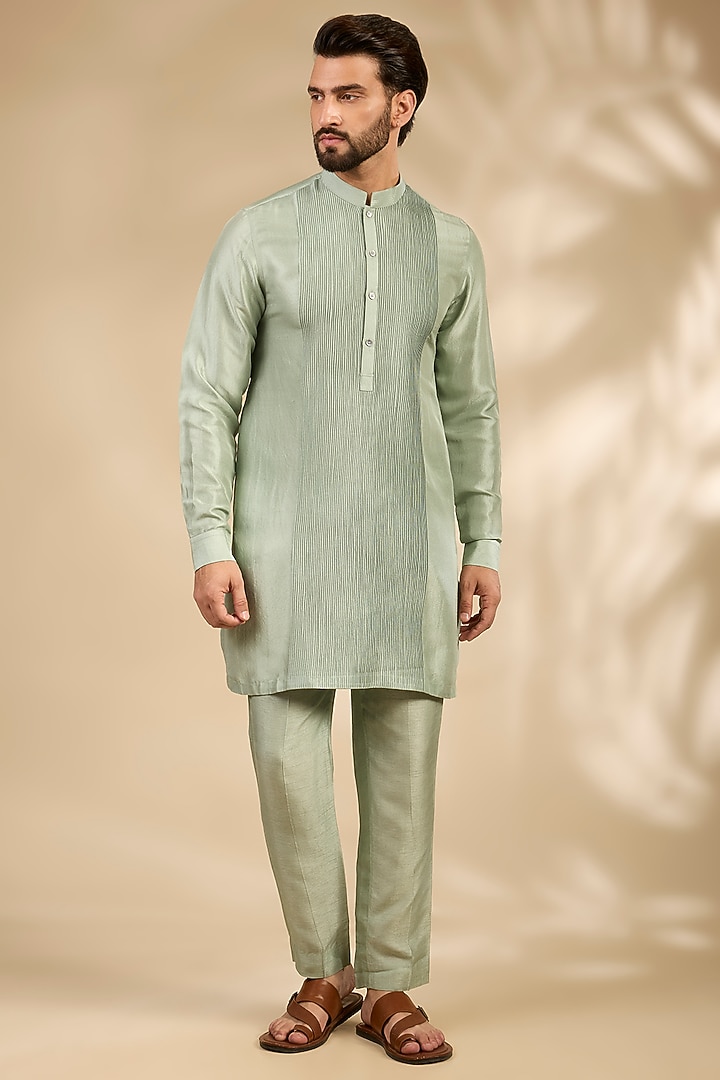 Lily Green Cotton Silk Kurta Set by Rohit Gandhi & Rahul Khanna Men at Pernia's Pop Up Shop