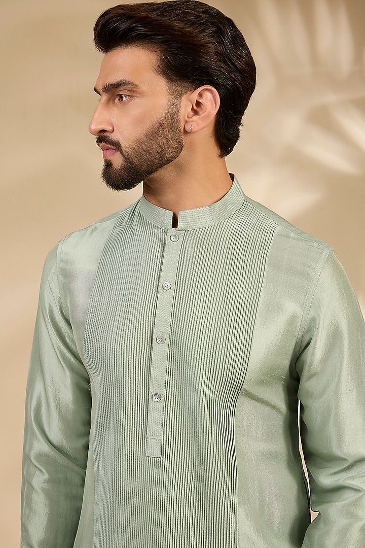 Lily Green Cotton Silk Kurta Set by Rohit Gandhi & Rahul Khanna Men at Pernia's Pop Up Shop