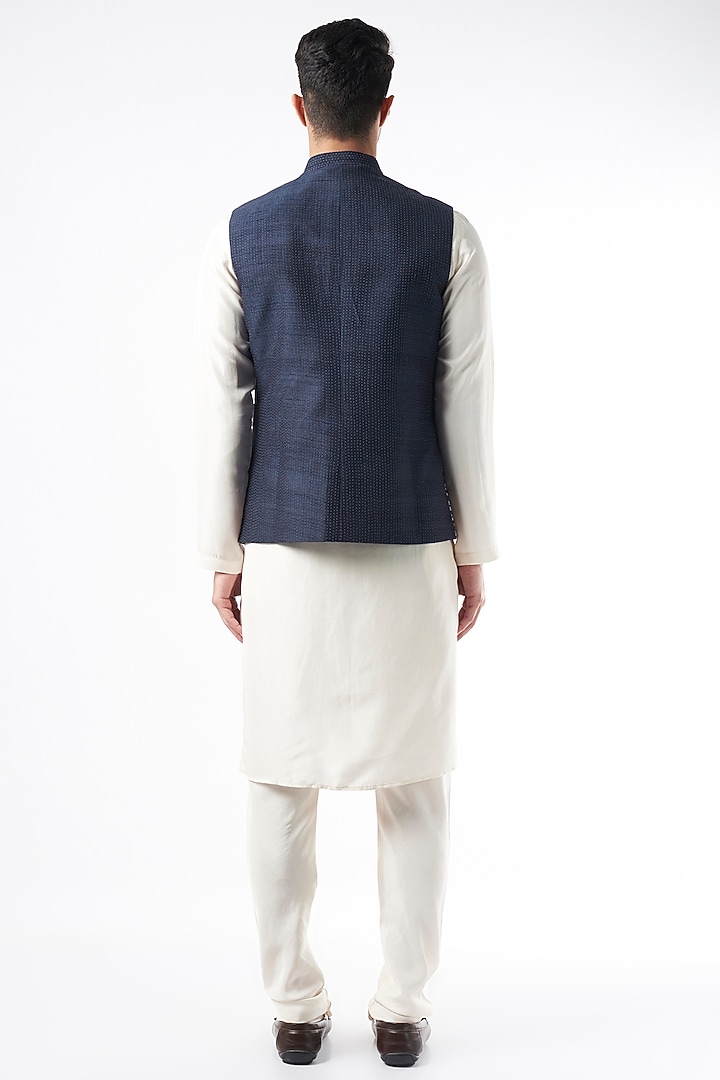 Navy Embroidered Bundi Jacket by Rohit Gandhi & Rahul Khanna Men at Pernia's Pop Up Shop